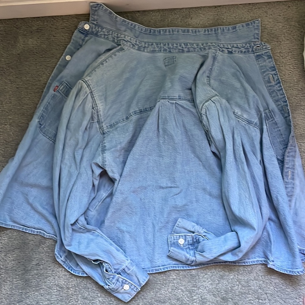 Size Medium/ Levis/ Jean Jacket - image 3